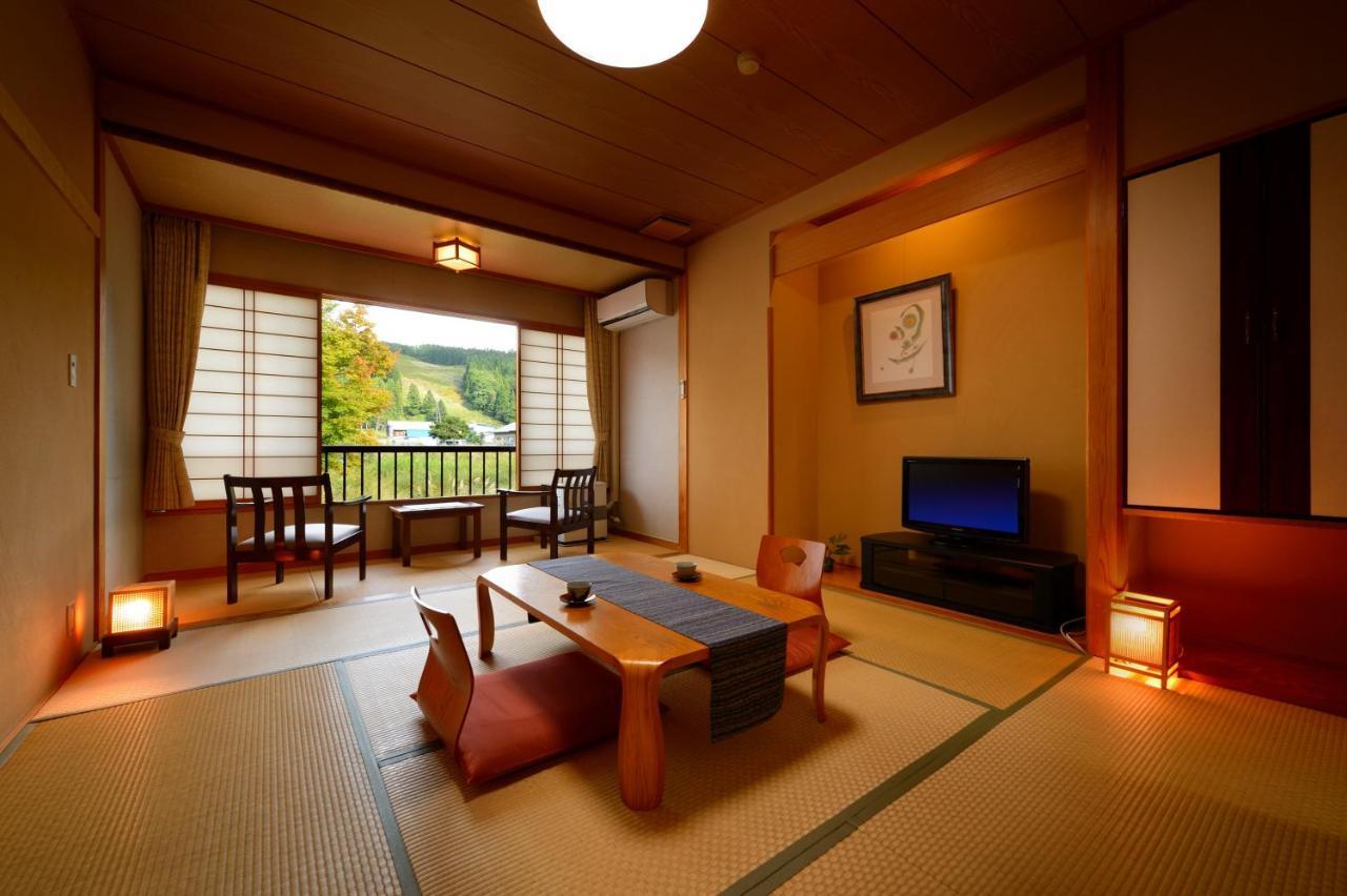 Onogawa Onsen Kajikaso Hotel Yonezawa Exterior photo